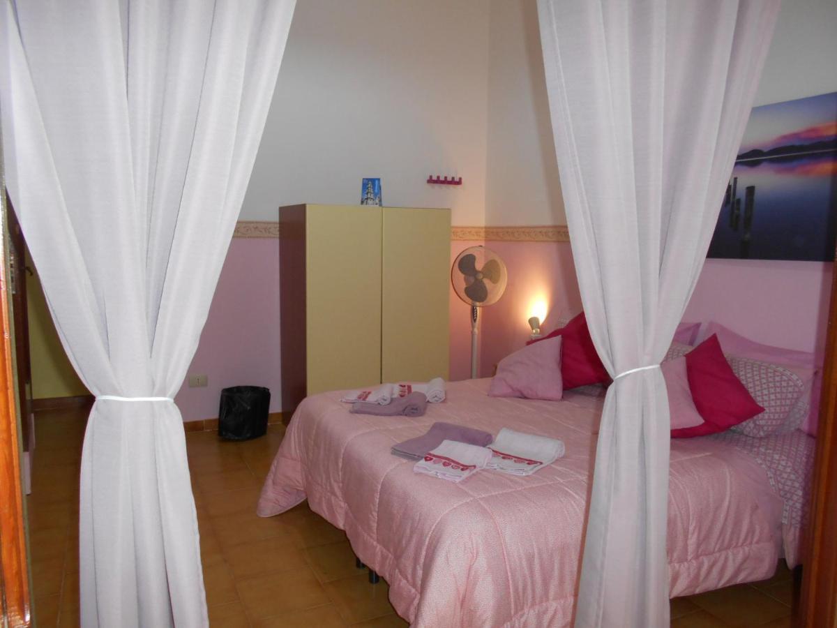 Robby'S House Bed & Breakfast Vico Equense Eksteriør billede