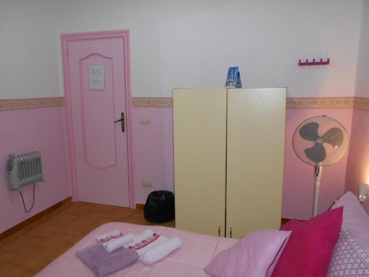 Robby'S House Bed & Breakfast Vico Equense Eksteriør billede