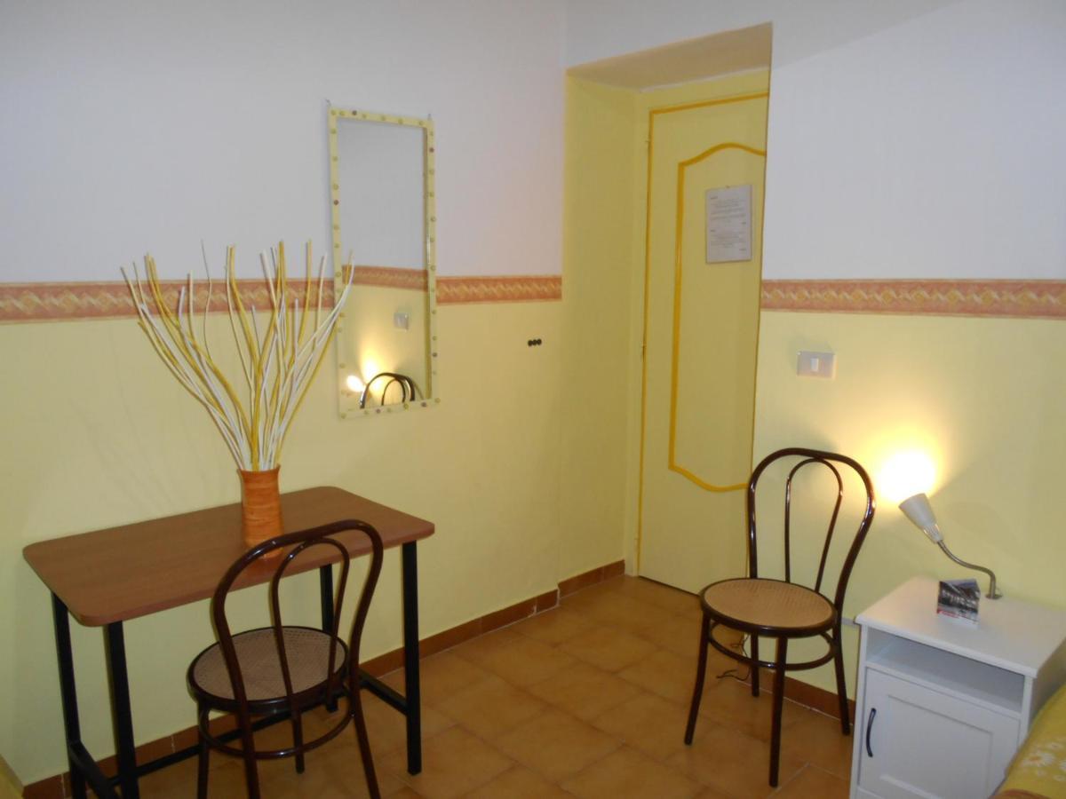Robby'S House Bed & Breakfast Vico Equense Eksteriør billede